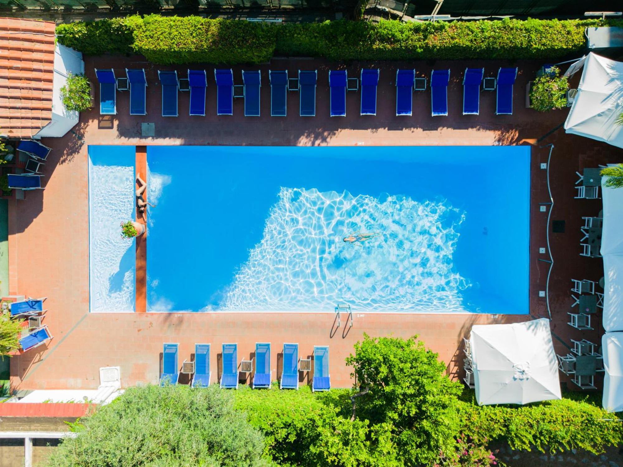 Hotel Central Sorrento Esterno foto