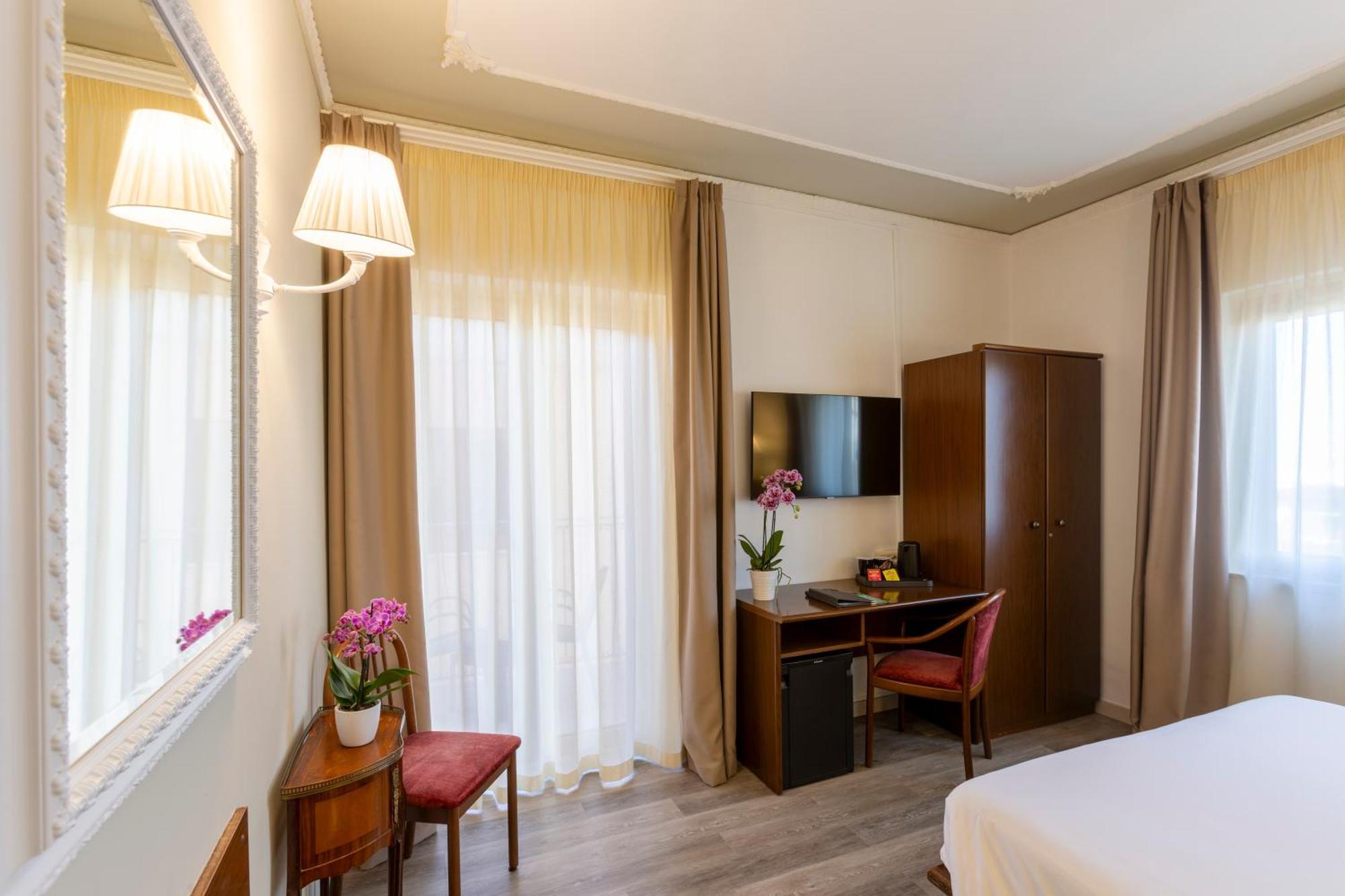 Hotel Central Sorrento Esterno foto